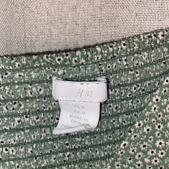 H&M cropped blouse - Picture 3 of 3